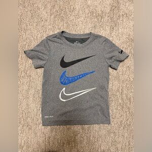 Nike T-shirt